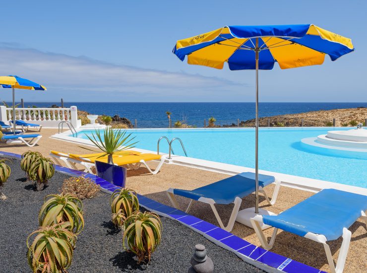 FKK-Urlaub mit Miramare Reisen - Lanzarote - Castillo de Papagayo 1