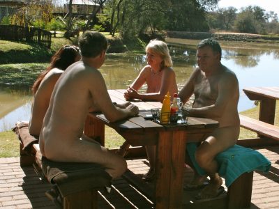 FKK-Urlaub SunEden Pretoria Südafrika - Restaurantterrasse